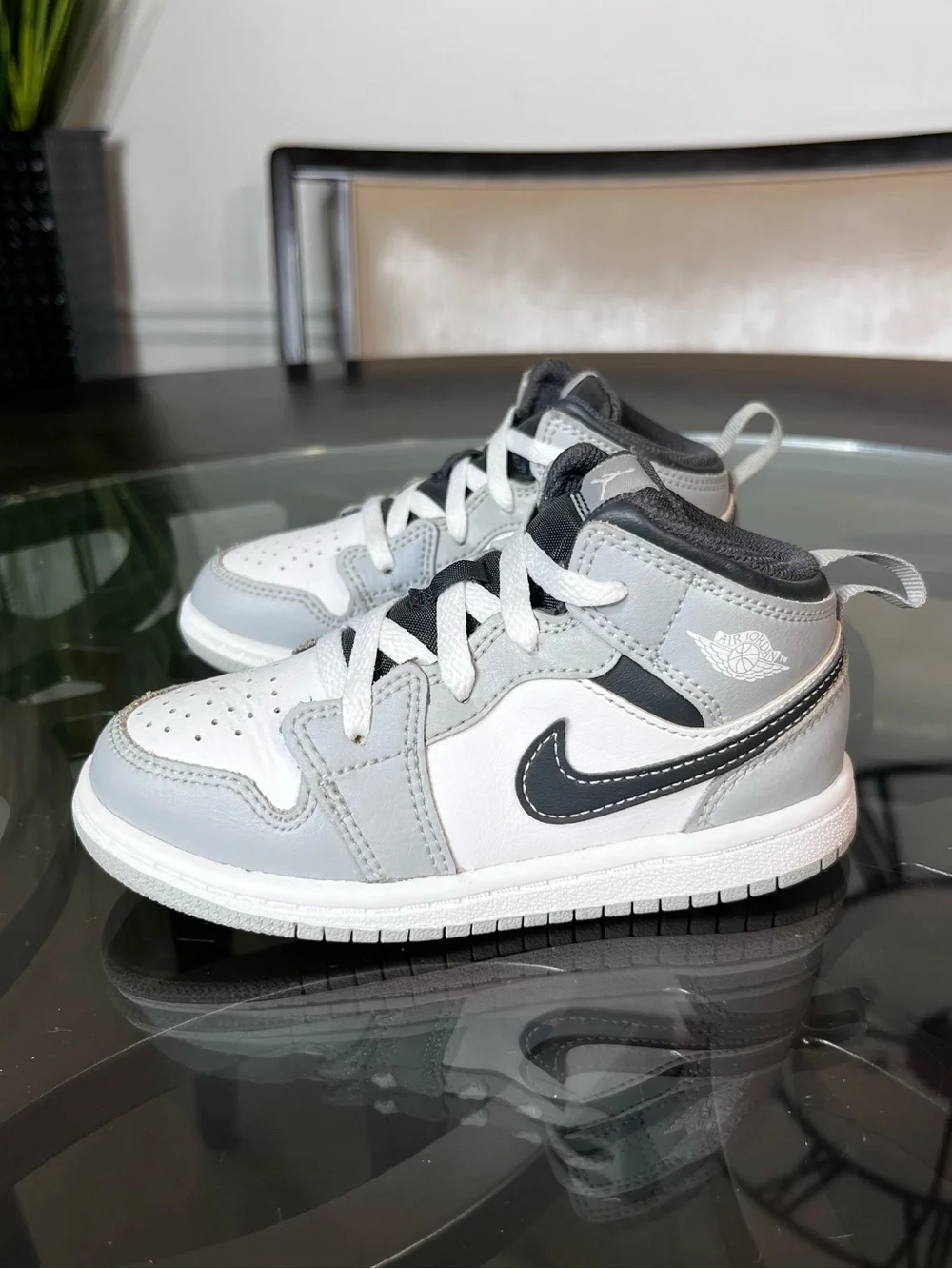 Nike Air Jordan 1 Mid Light Smoke Grey Toddler Size 9C